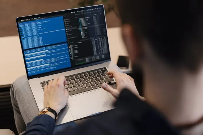 Desarrollo a Medida Desarrollo a Medida para las empresas, codigo de programacion